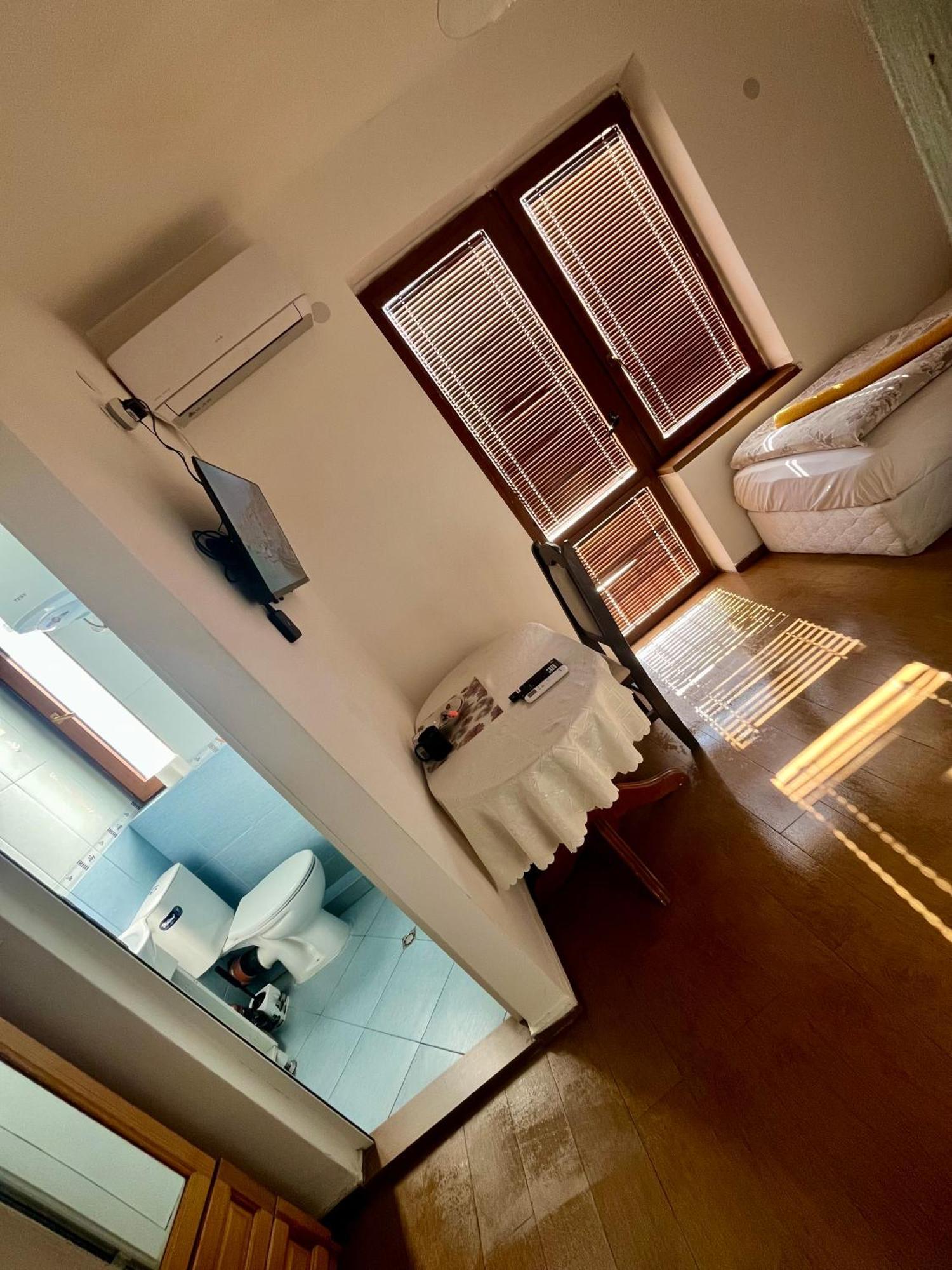En-Suite Rooms: Novа Guesthouse In Sofia Center Quarto foto