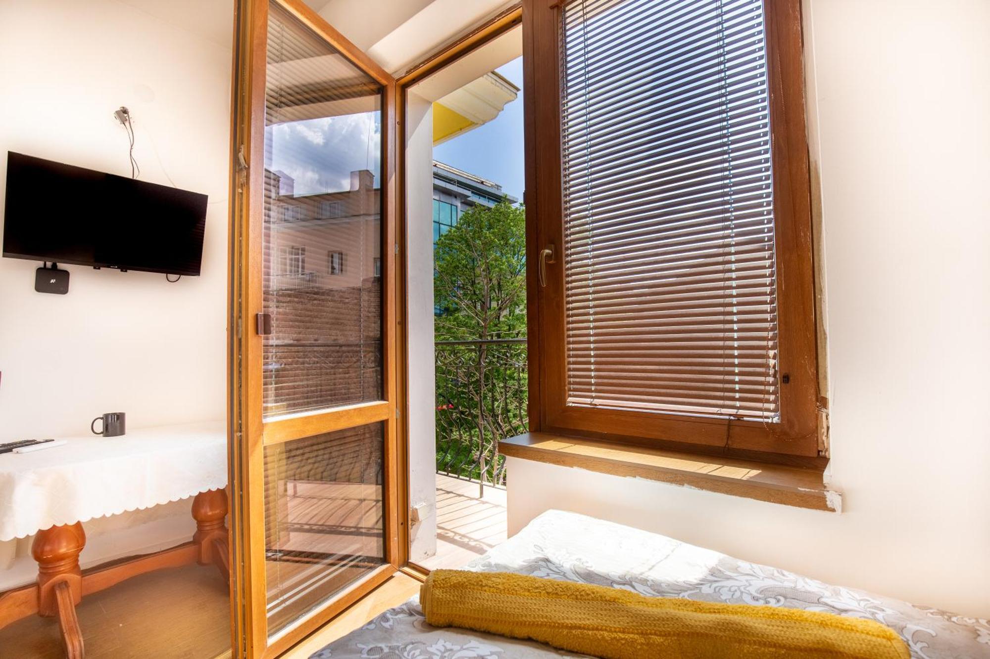 En-Suite Rooms: Novа Guesthouse In Sofia Center Exterior foto